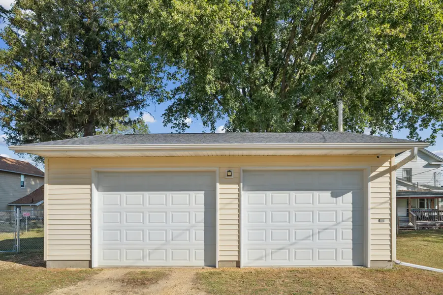 409 9th Street, De Witt, IA 52742 - #3
