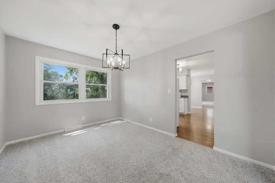 1520 Crestwood Court, Aurora, IL 60506 - #3