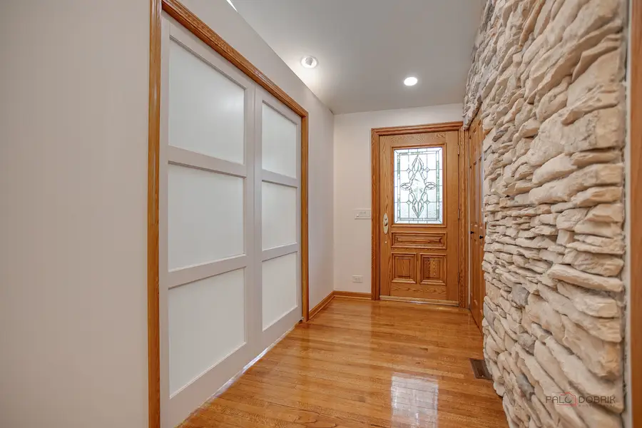 605 N Windsor Drive, Mount Prospect, IL 60056 - #2