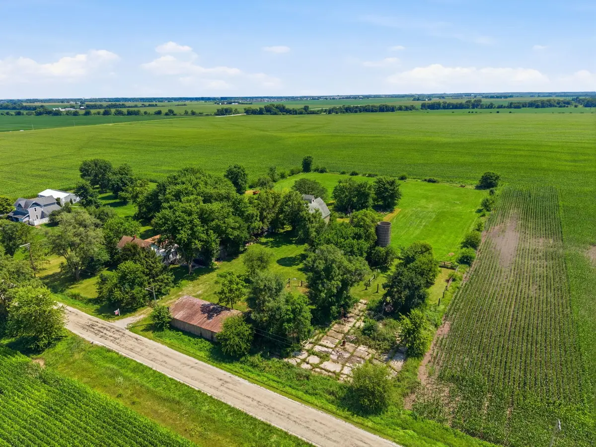 368 W 11000n Road, Manteno, IL 60950 - #1