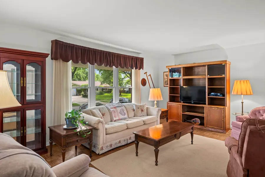 856 E Sayles Drive, Palatine, IL 60074 - #2