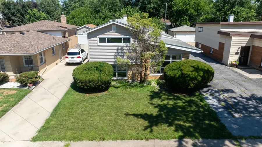 15539 Dobson Avenue, Dolton, IL 60419 - #2