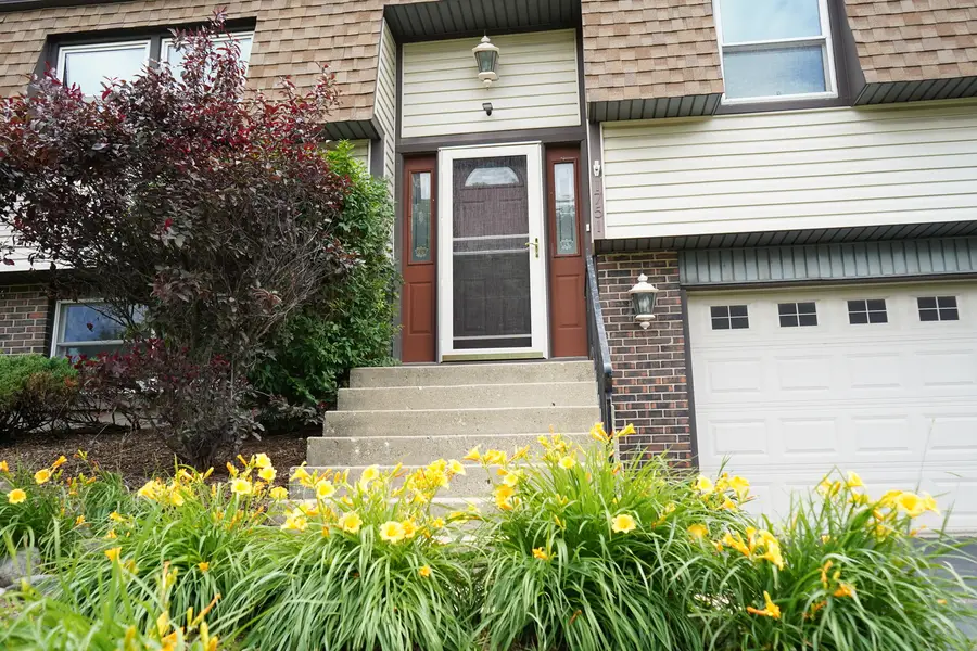 1751 President Street, Glendale Heights, IL 60139 - #2