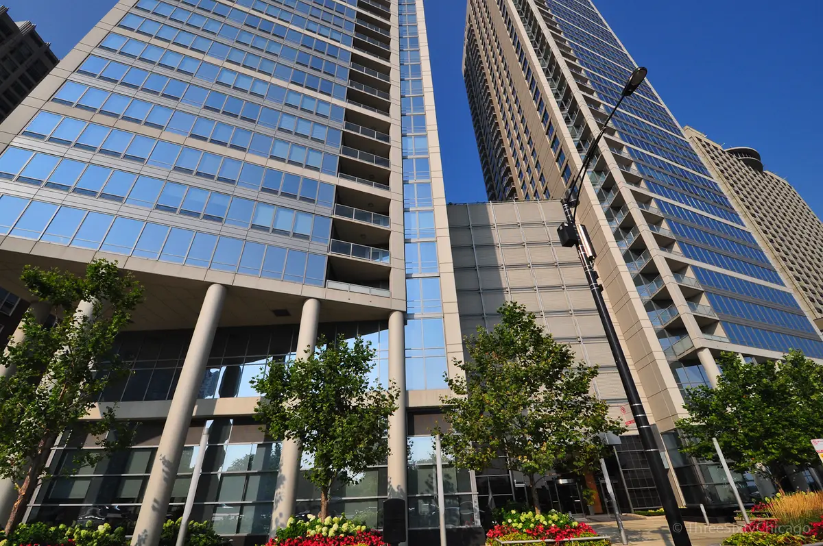 600 N Lake Shore Drive #3301, Chicago, IL 60611 - #1