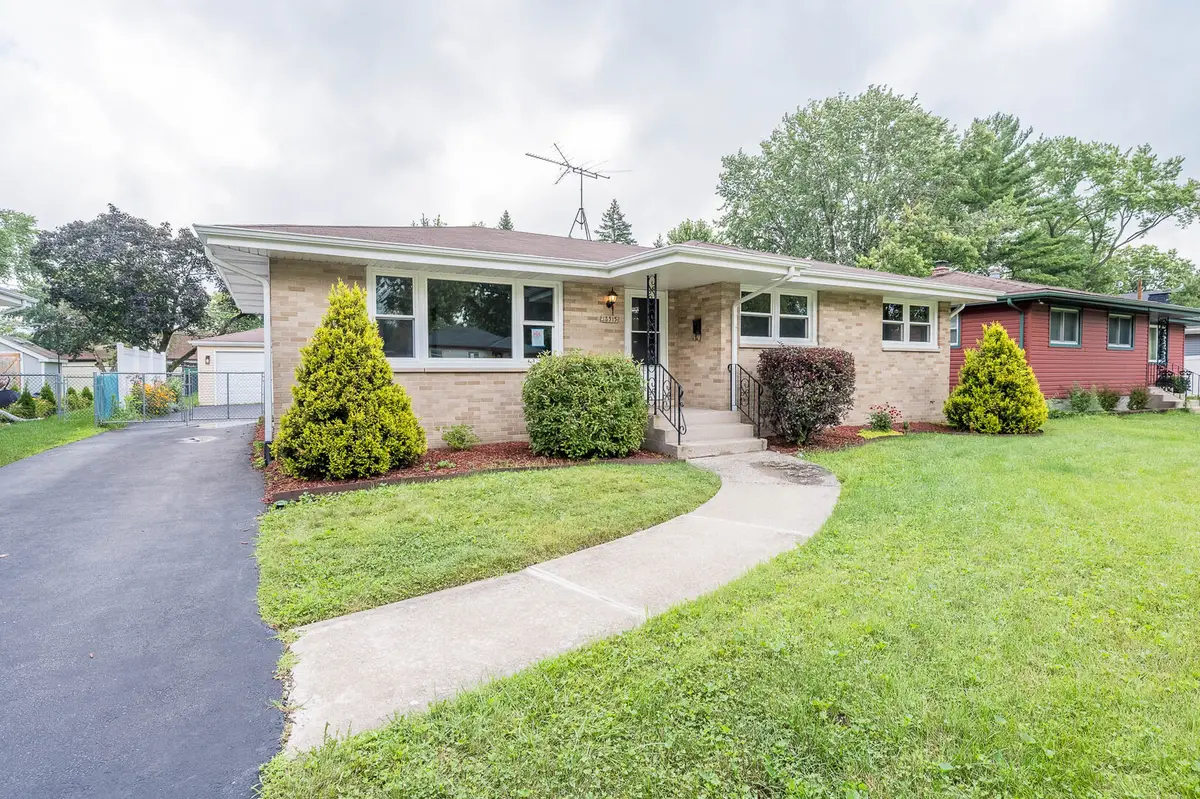 18515 Oakley Avenue, Lansing, IL 60438 - #1