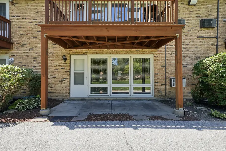 4439 Arbor Circle #1, Downers Grove, IL 60515 - #3