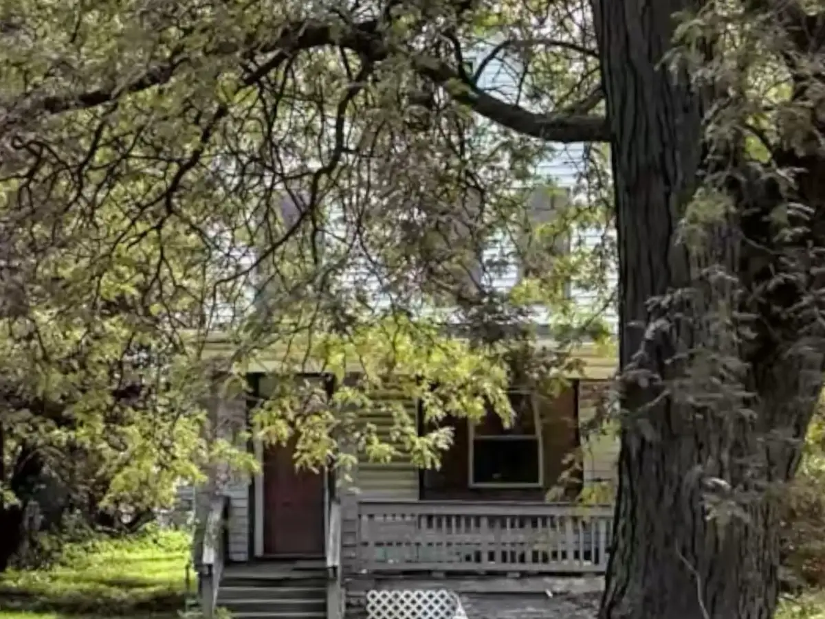 6839 S Parnell Avenue, Chicago, IL 60621 - #1