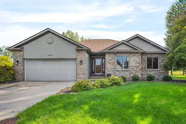 1904 Berkshire Gardens Cc Lane, Normal, IL 61761