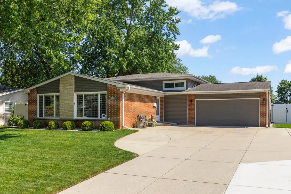 15W621 Diversey Avenue, Elmhurst, IL 60126 - #1