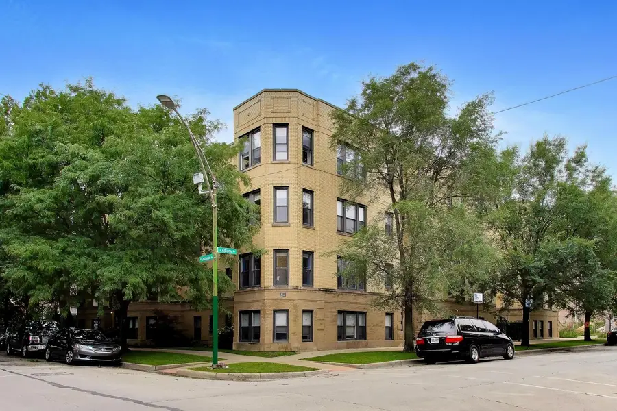 4636 N Albany Avenue #2, Chicago, IL 60625 - #2
