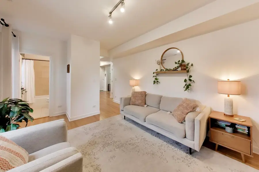 4636 N Albany Avenue #2, Chicago, IL 60625 - #3