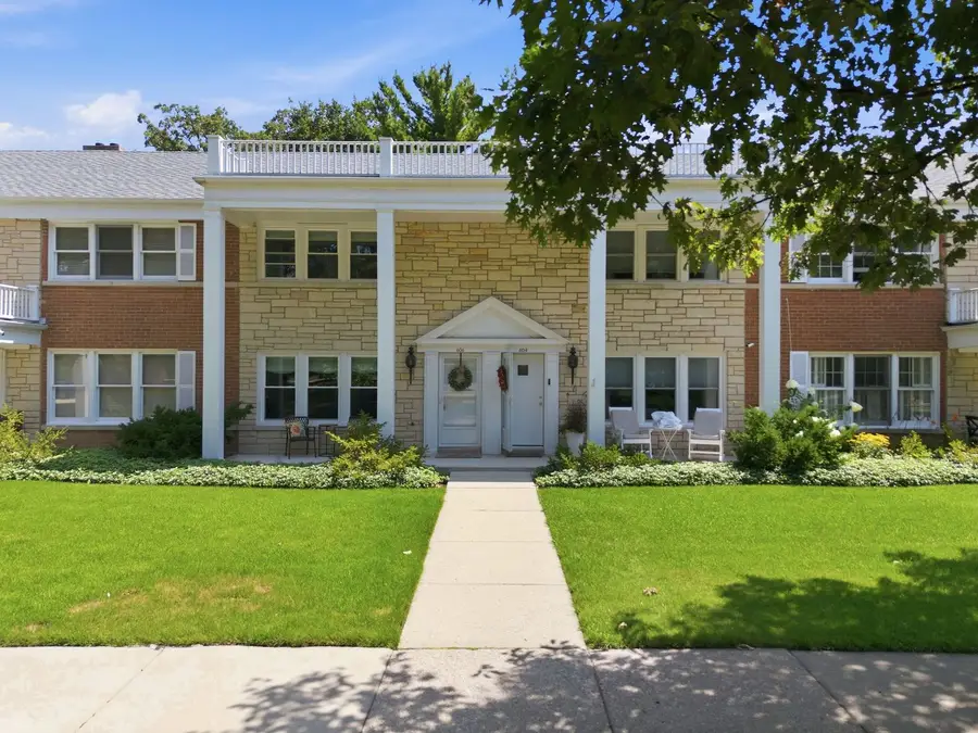 606 5th Street #606, Wilmette, IL 60091 - #2