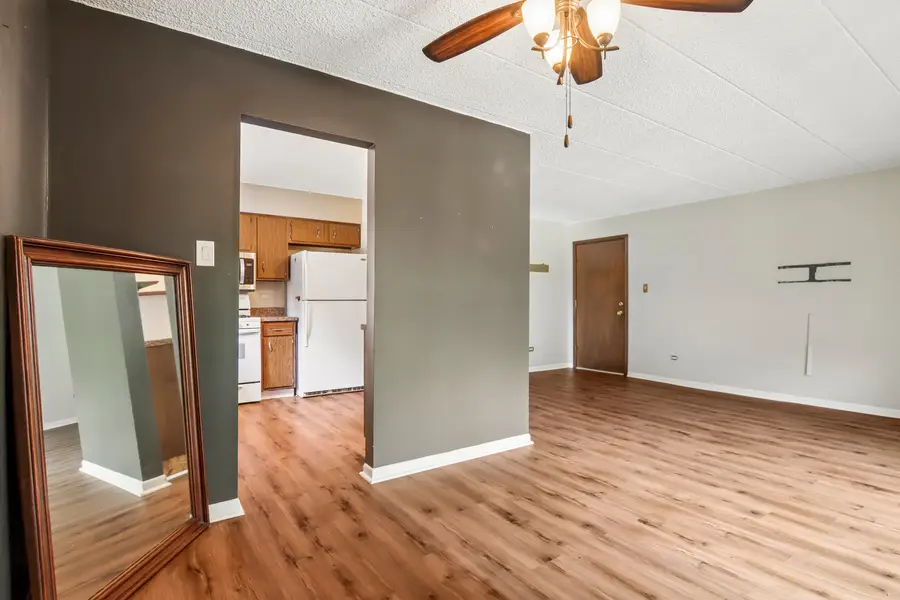 9555 Southwest Highway #1S, Oak Lawn, IL 60453 - #3