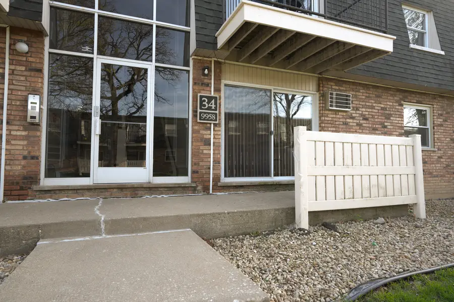 9958 S 84th Terrace #206, Palos Hills, IL 60465 - #2