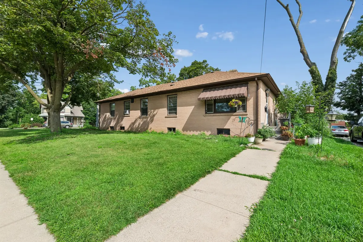 13 High Road, Cary, IL 60013 - #1