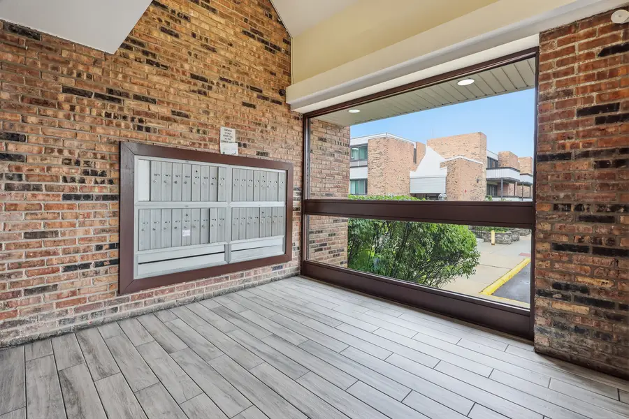 1806 Hemlock Place #102, Schaumburg, IL 60173 - #2