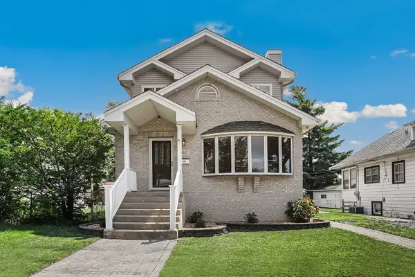 9817 Minnick Avenue, Oak Lawn, IL 60453