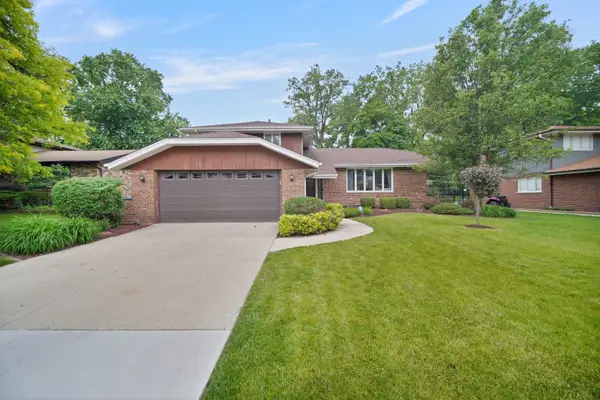 13060 S Cypress Lane, Palos Heights, IL 60463