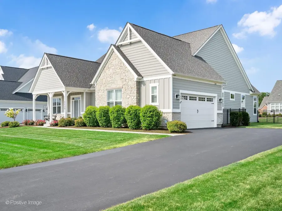 1135 Hilldale Drive, Saint Charles, IL 60175 - #2