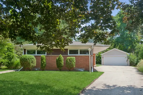 2117 Parkview Court, Wilmette, IL 60091