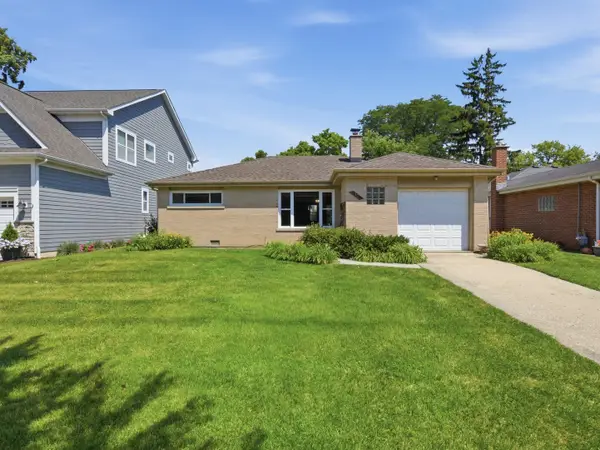 13 S School Street, Mount Prospect, IL 60056