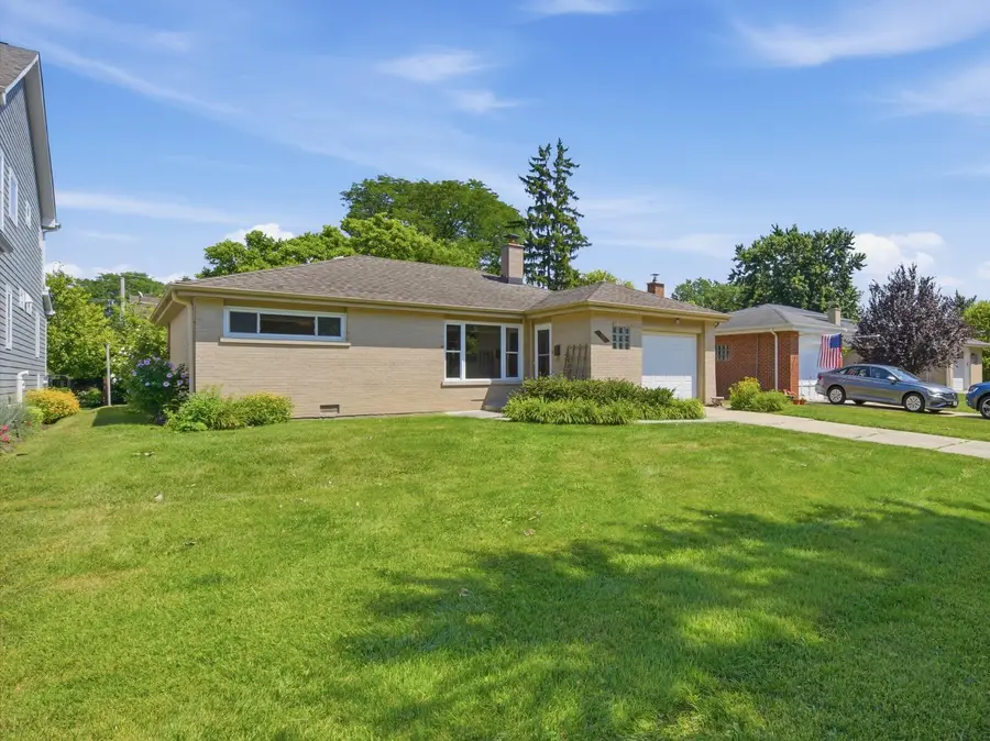 13 S School Street, Mount Prospect, IL 60056 - #2