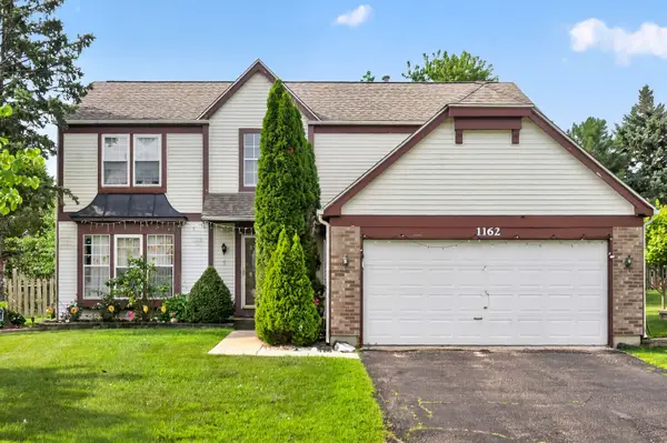 1162 Hyannis Circle, Carol Stream, IL 60188