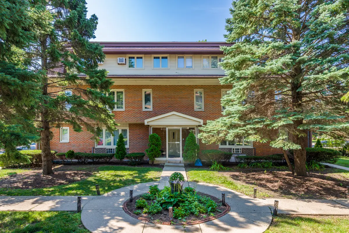 816 W Saint James Street #1W, Arlington Heights, IL 60005 - #1