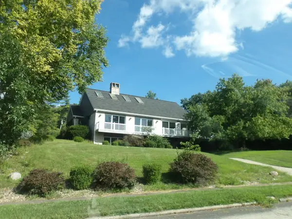 304 Greenway Lane, Decatur, IL 62521