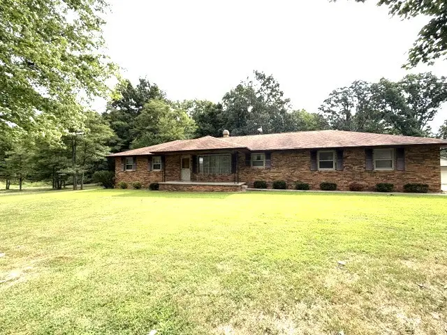 14704 N Harmony Lane, Mount Vernon, IL 62864 - #1