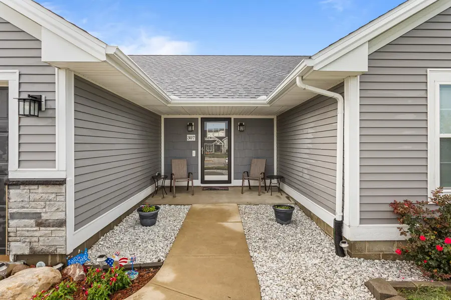 307 Horseshoe Drive, Philo, IL 61864 - #3