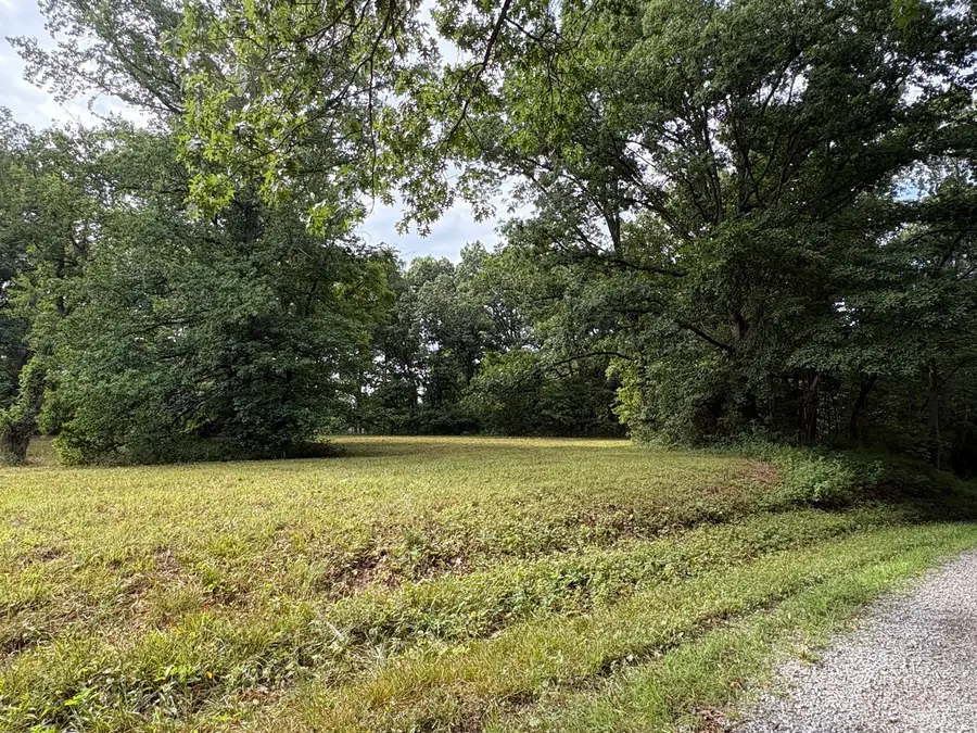 000 N Tolle Lane, Mount Vernon, IL 62864 - #3