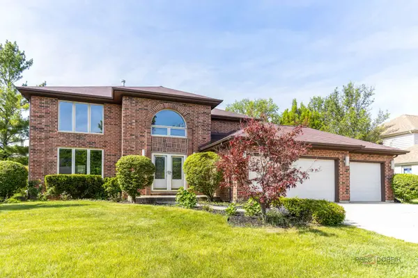 810 Edgemere Road, Buffalo Grove, IL 60089