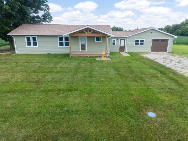 122 E Lincoln, Dix, IL 62830