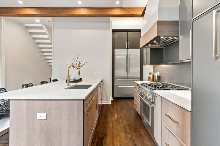 67 W Schiller Street, Chicago, IL 60610 - #3