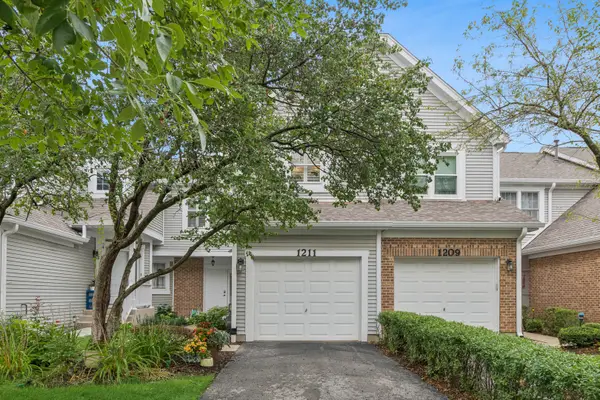 1211 Rhodes Lane, Naperville, IL 60540