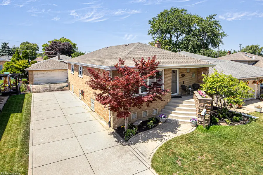 8120 Mayfiled Avenue, Burbank, IL 60459 - #2
