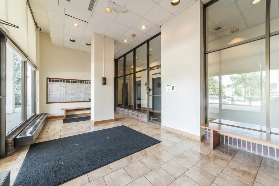 33 N Main Street #9F, Lombard, IL 60148 - #2