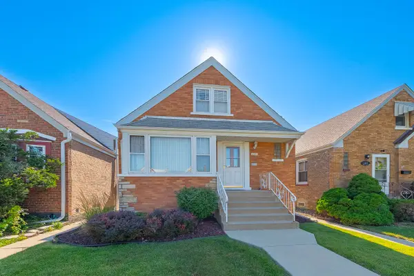 6811 S Komensky Avenue, Chicago, IL 60629