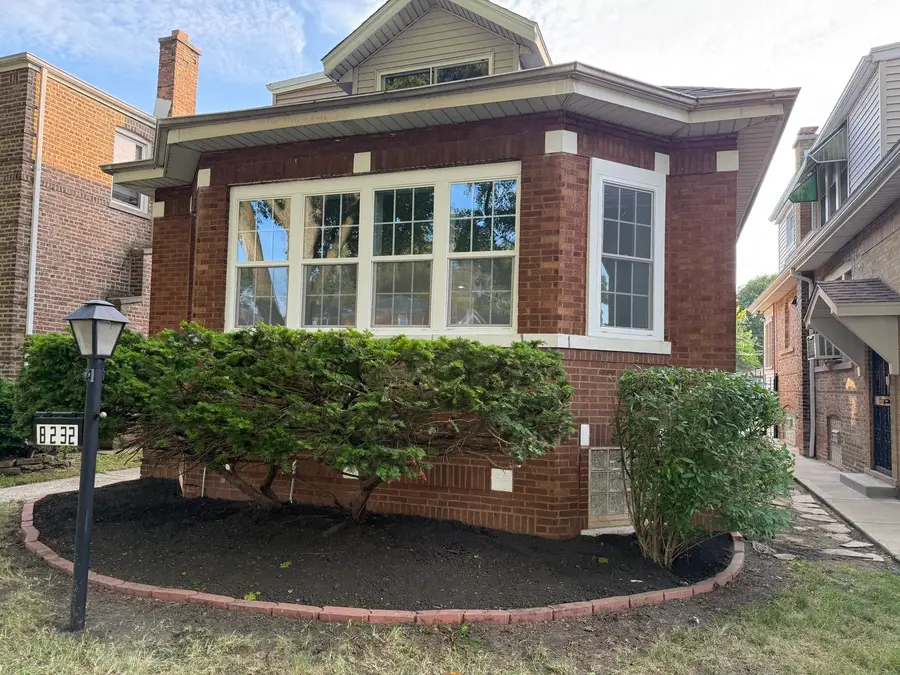 8232 S Calumet Avenue, Chicago, IL 60619 - #3