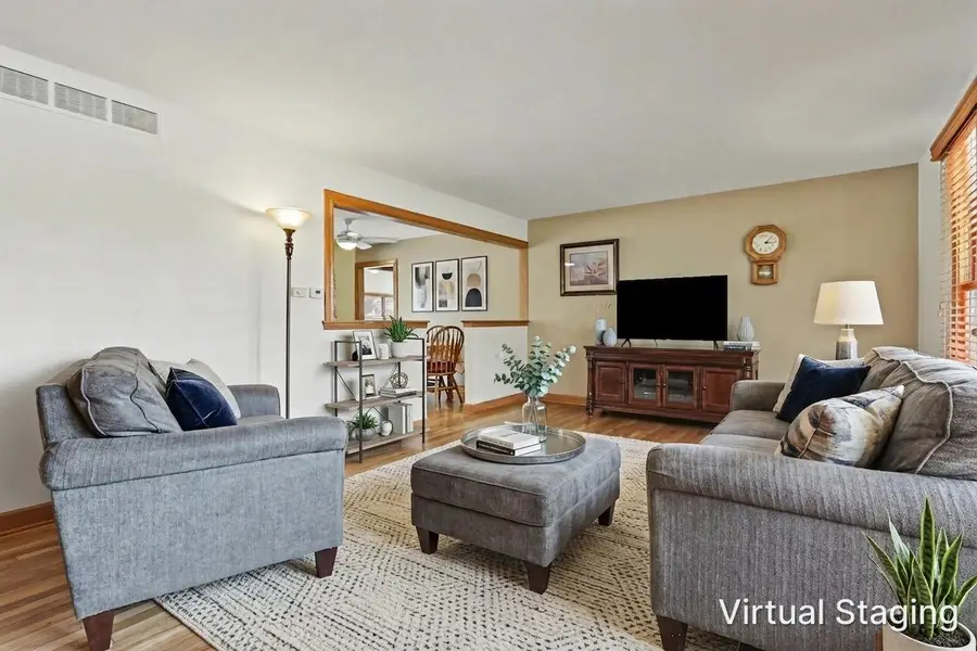 Address Withheld By Seller, Naperville, IL 60564 - #3