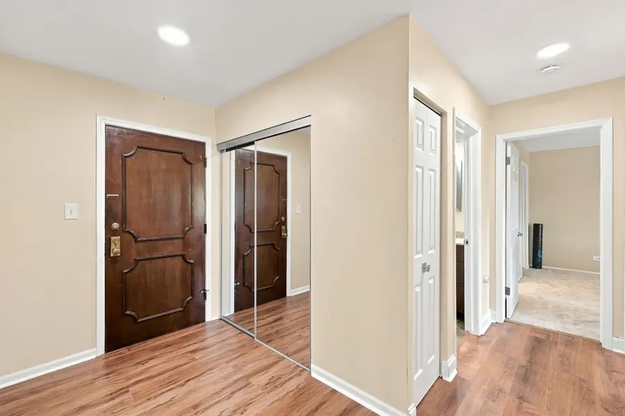 3300 N Carriageway Drive #405, Arlington Heights, IL 60004 - #2
