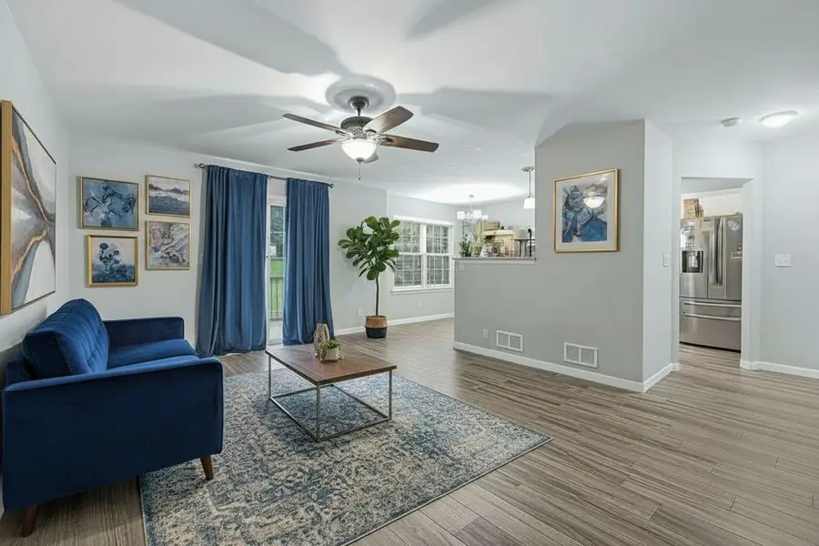 1011 N South Elgin Boulevard, South Elgin, IL 60177 - #2