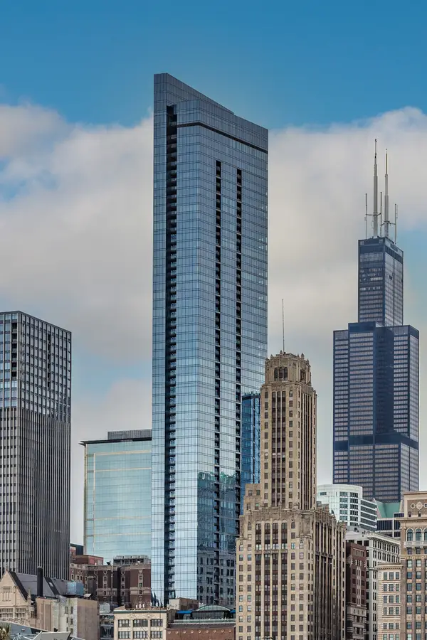 Address Withheld By Seller, Chicago, IL 60603