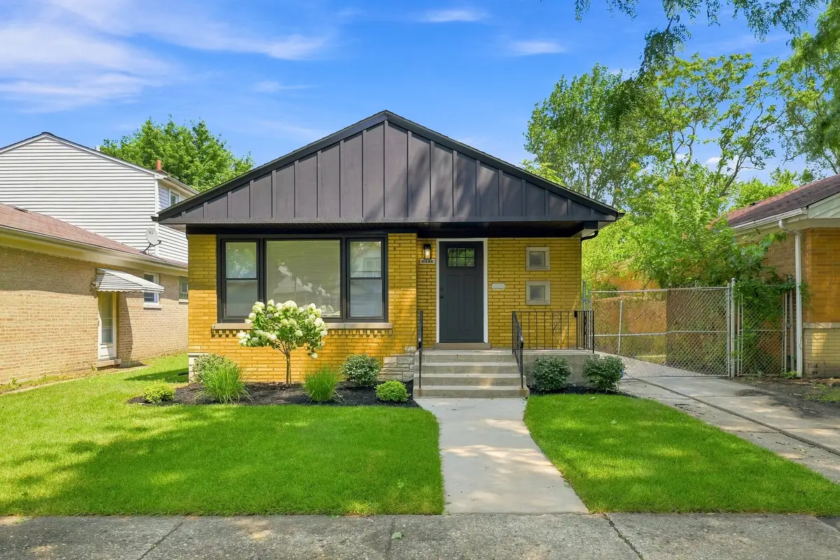 10933 S Eggleston Avenue, Chicago, IL 60628 - #1