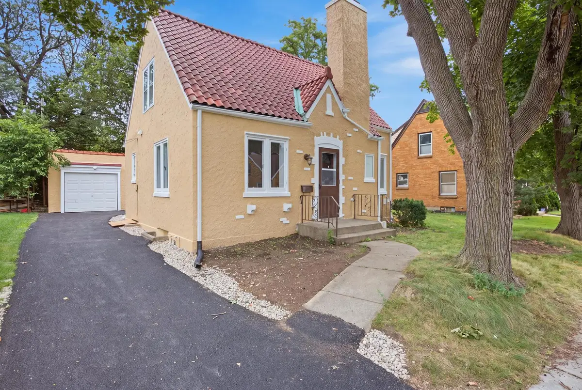 431 Bowen Court, Elgin, IL 60120 - #1