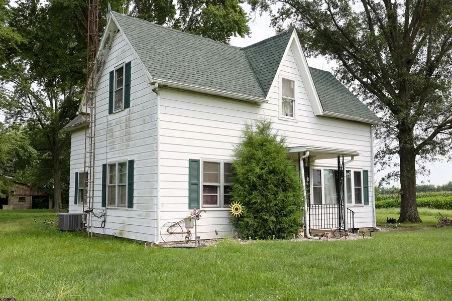 3960 N Higgin Switch Road, Olney, IL 62450 - #2