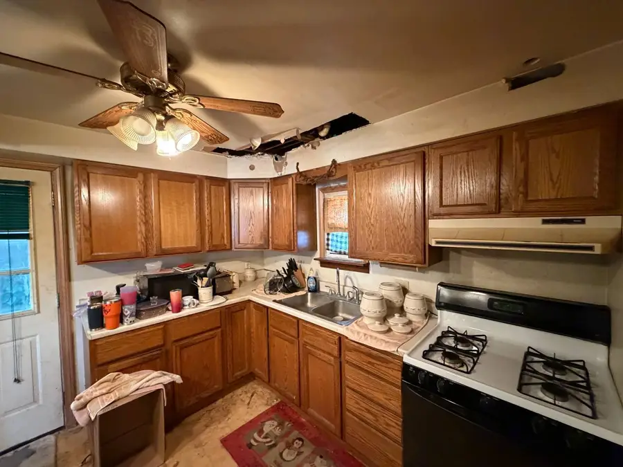204 Douglas Avenue, Dixon, IL 61021 - #2