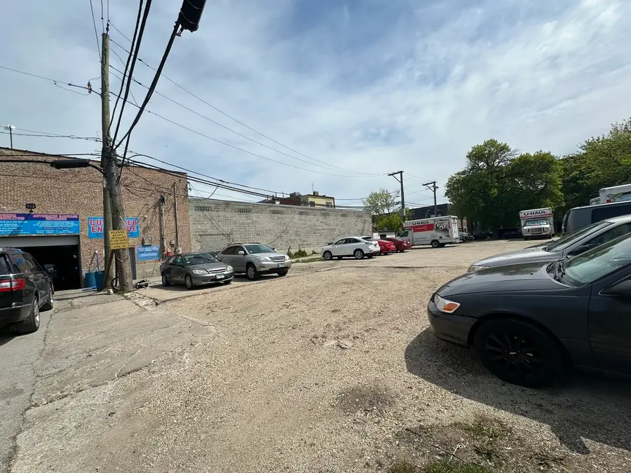 3110-3118 S Shields Avenue, Chicago, IL 60616 - #3