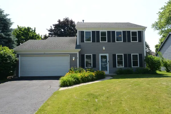 31 S Windsor Place, Mundelein, IL 60060